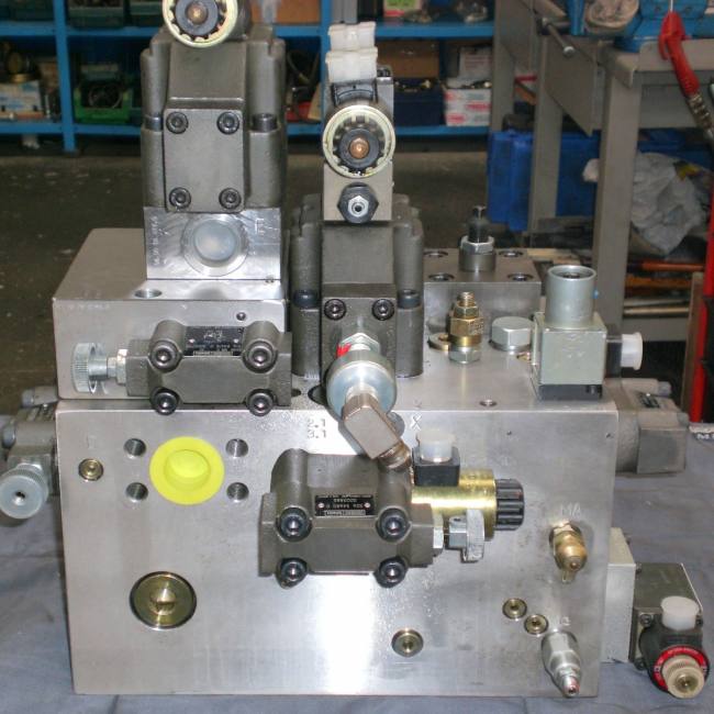 Pressoil Blocchi oleodinamici - Manifold